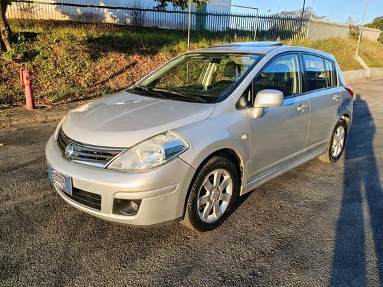 NISSAN TIIDA 1.8 SL 16V FLEX 4P AUTOMÁTICO NISSAN TIIDA 1.8 SL 16V FLEX 4P AUTOMÁTICO